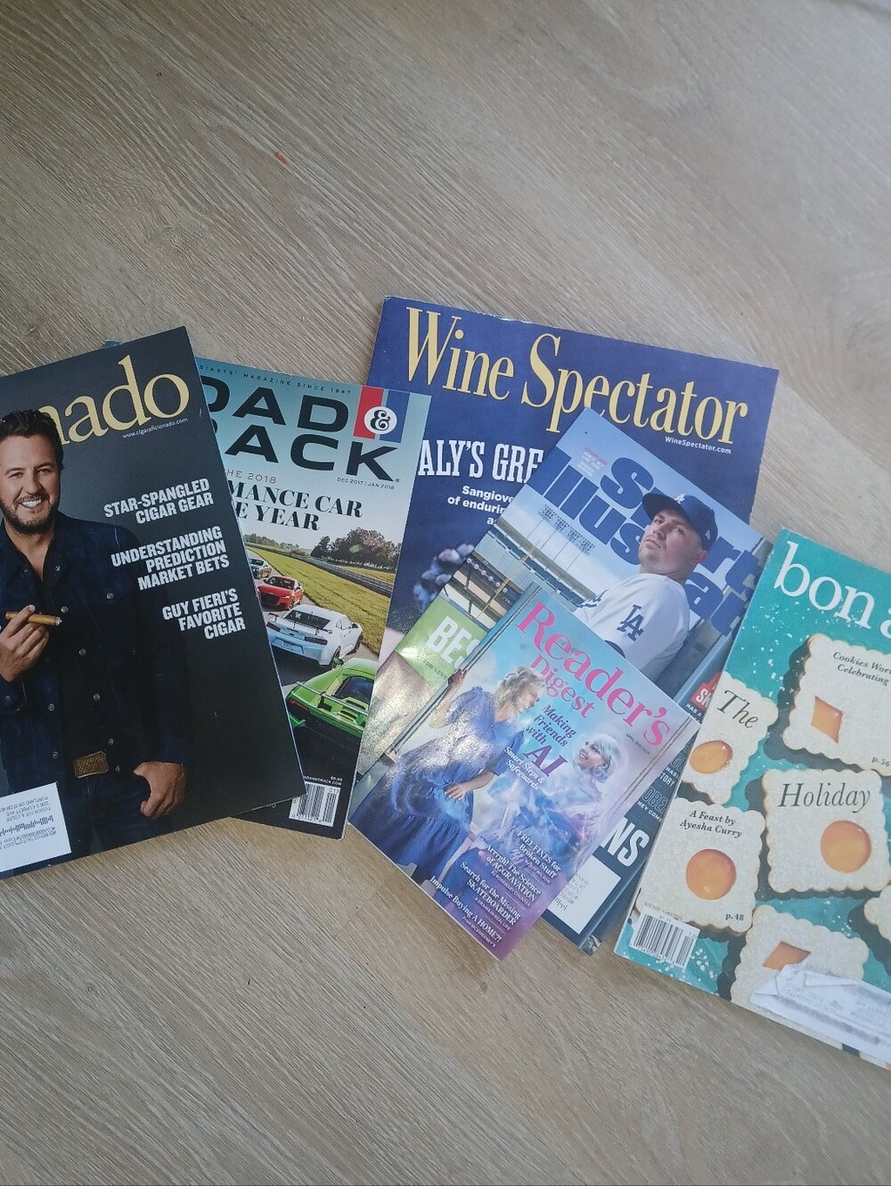Magazine Assorted Covers 6 - Journal Fashion Style Auto Sports Readers Digest